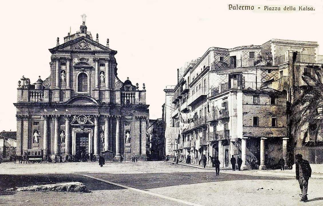 Piazza della Kalsa a Palermo