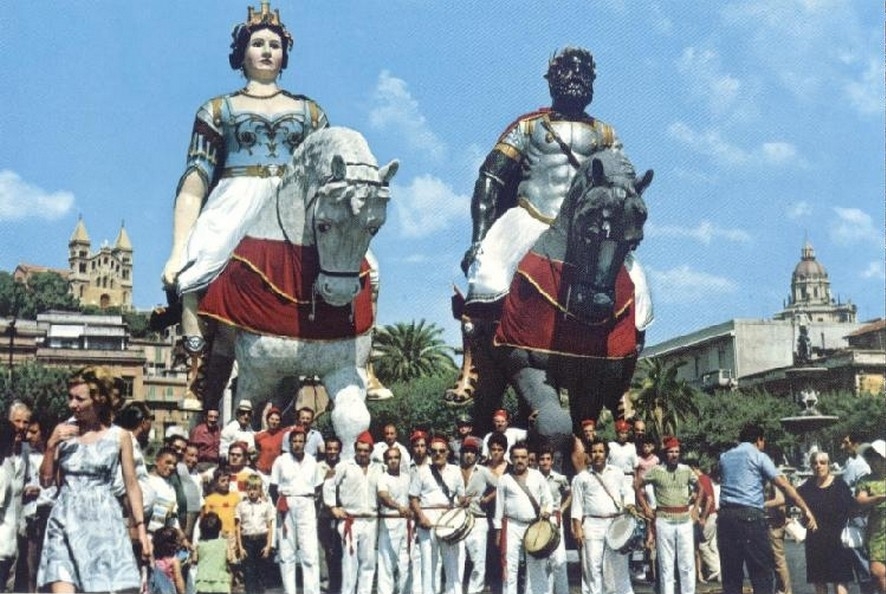 La passeggiata dei Giganti, processione di Mata e Grifone a Messina